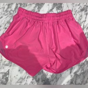 Size 4 lululemon hotty hot short 4 inch inseam - BARELY WORN